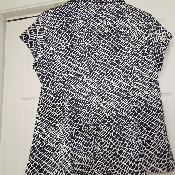 Short sleeve blazer - Picture 10 of 12